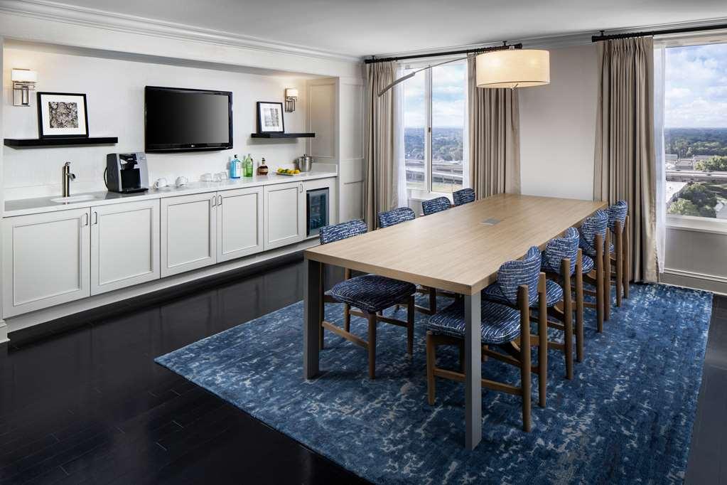 Hotel Hyatt Regency Wichita Chambre photo
