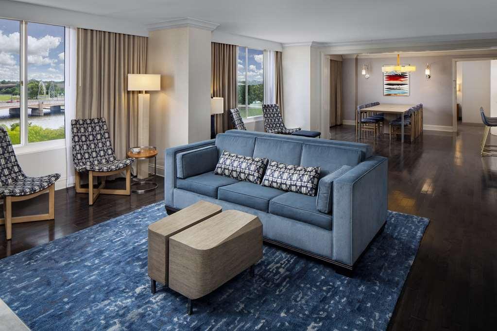 Hotel Hyatt Regency Wichita Chambre photo